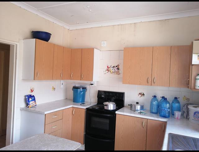 3 BEDROOM FREESTANDING FOR SALE IN STILFONTEIN EXT 3